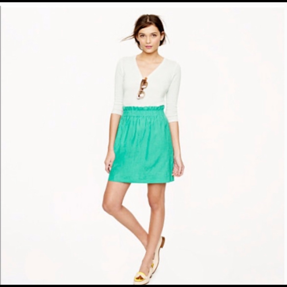 J Crew mini Pull on Skirt with elastic waist in Kelly green, size 4